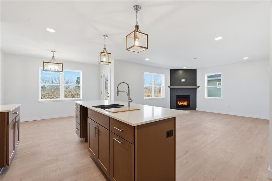 Building Photo - 990 Bell Cir