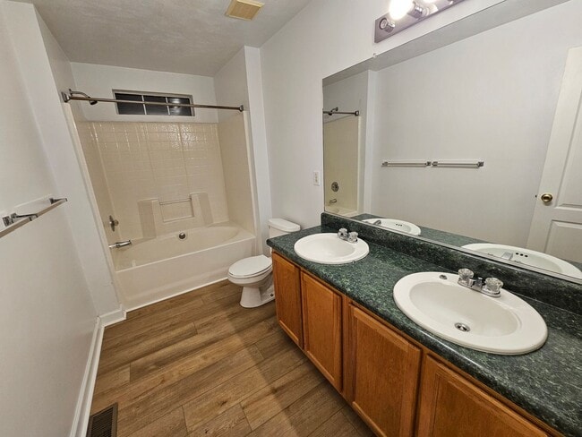 Building Photo - DEEP CREEK