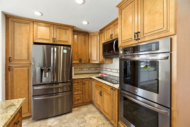 Building Photo - $5995 - Ranch-style home with acreage in West Gilroy's quiet countryside