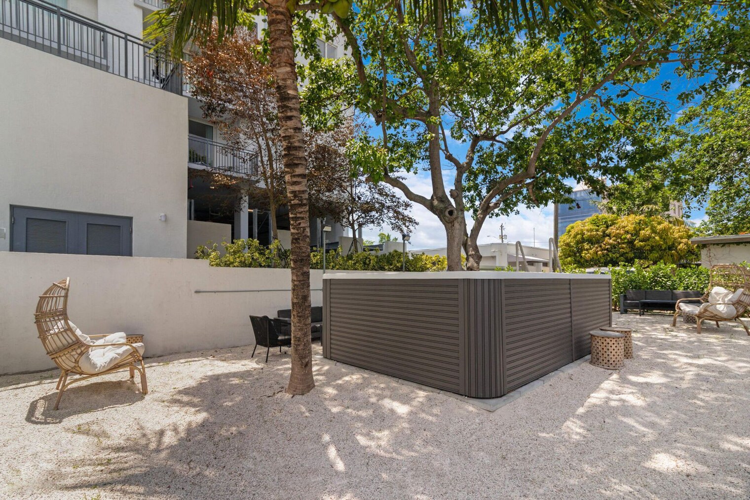Building Photo - 1710 SW 27th Ave