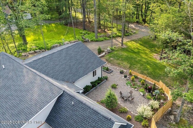 Building Photo - 4426 Skyline Dr