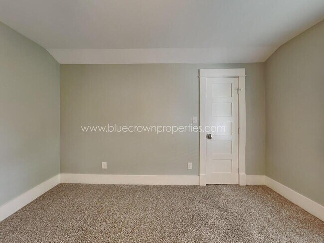Building Photo - 5536 Tremont St