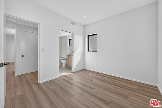 Building Photo - 1853 12th St