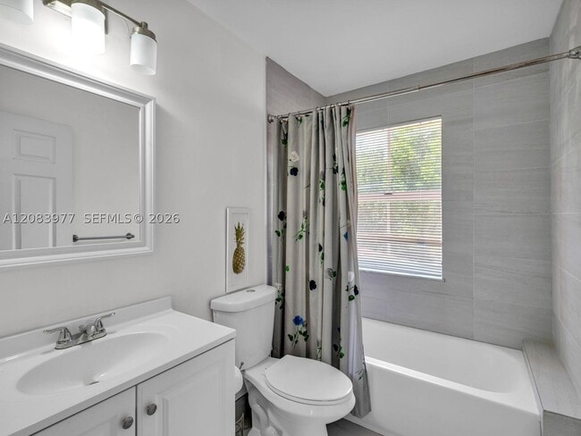 Building Photo - 15037 SW 50th Ct