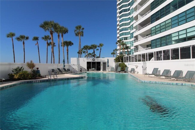 Building Photo - 988 Blvd of the Arts