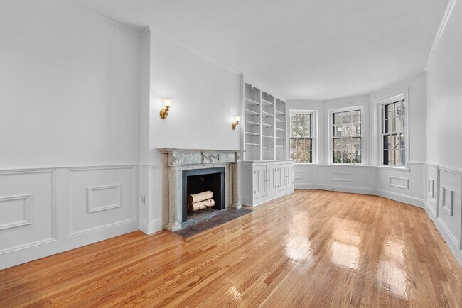 Building Photo - 125 Beacon St