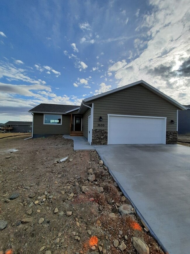 Building Photo - 4 BED | 3 BATH | BRAND-NEW BUILD | DOUBLE GARAGE | RAPID VALLEY