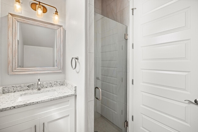 Building Photo - 56 Penelope St