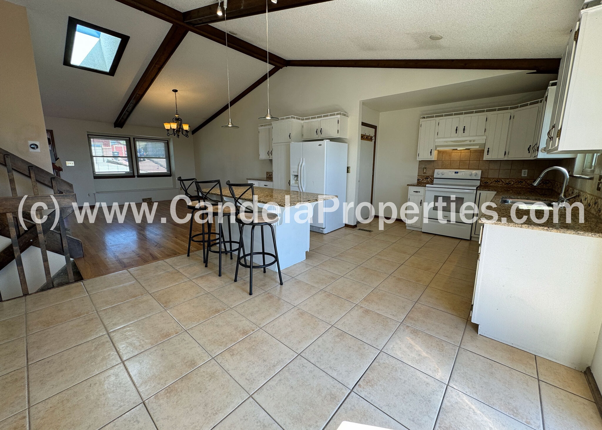 Building Photo - 5615 Country Heights Dr