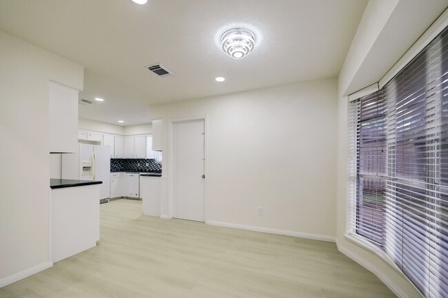 Building Photo - 5506 Bent Bough Ln