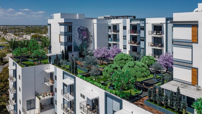 Building Photo - 425-475 E Atlantic Blvd