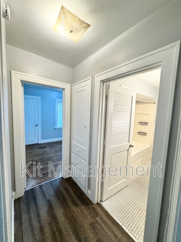 Building Photo - 4645 Westway St