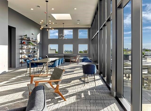 Building Photo - 260 AVENUE E