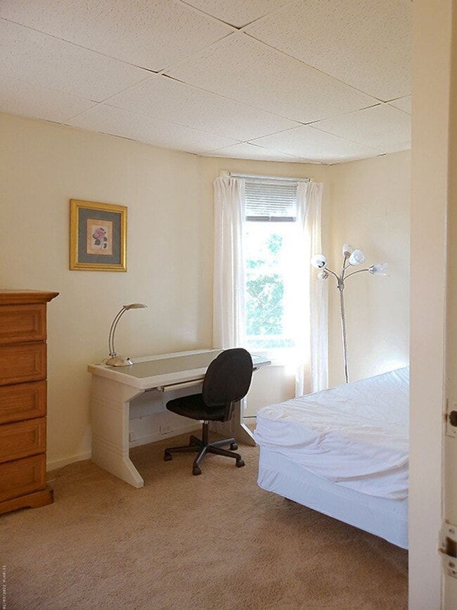 Building Photo - 113 Comstock Pl