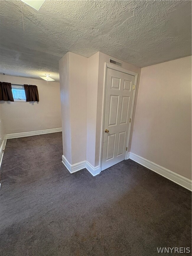 Building Photo - 57 Abbottsford Pl