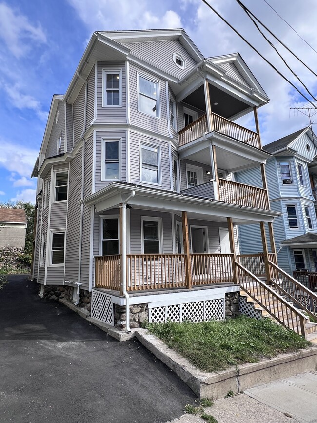 Building Photo - 36 Vermont St