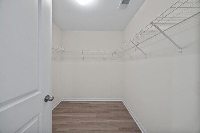 Building Photo - 8988 Cat Tail Pond Rd