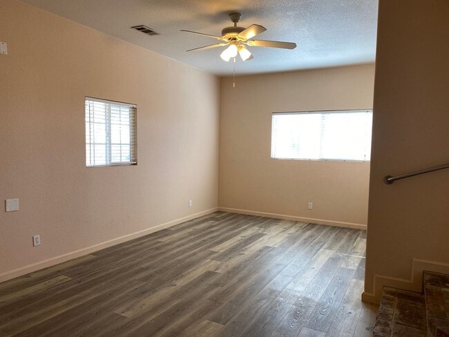 Building Photo - REDUCED!! 2 Bedroom 1 Bath Country Property!