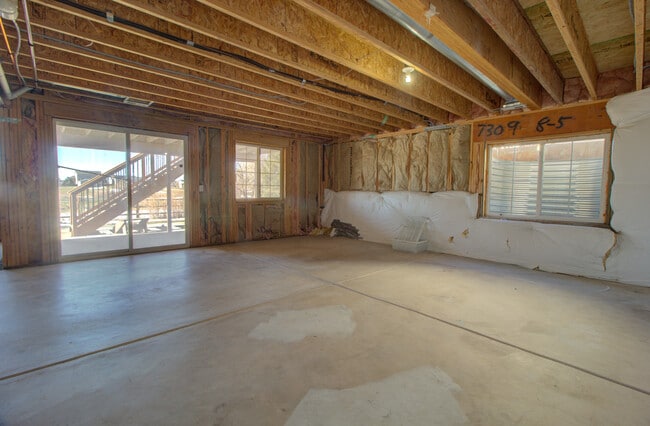 Building Photo - 9202 Royal Melbourne Cir