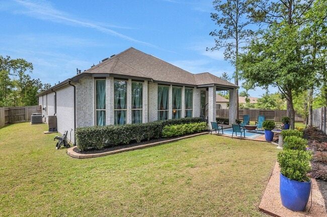 Building Photo - 17710 Fernweh Ct