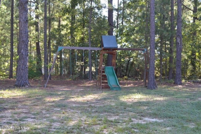 Building Photo - 114 Willow Creek Ln