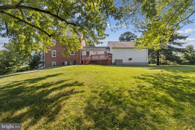Building Photo - 15118 Liberty Grove Dr
