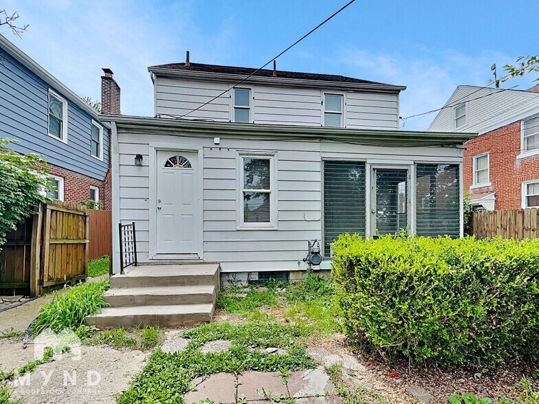 Building Photo - 1082 Lilley Ave
