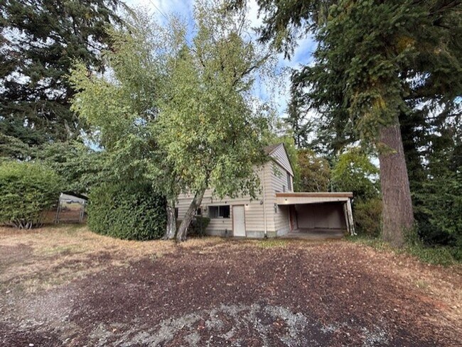 Building Photo - Lovely and Warm Home in Edmonds Available Now