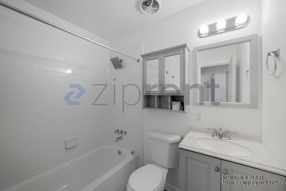 Building Photo - 7064 Eunice Dr