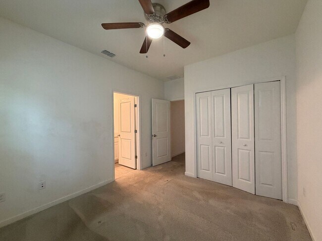 Building Photo - 2993 Crossfield Dr