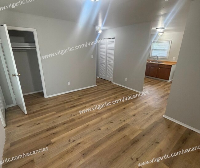 Building Photo - 4414 W 24th Pl