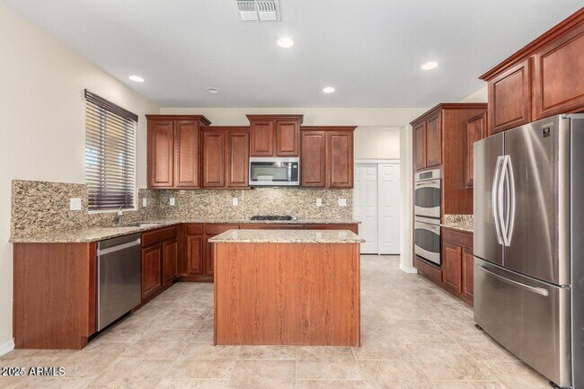 Building Photo - 5227 W Bent Tree Dr