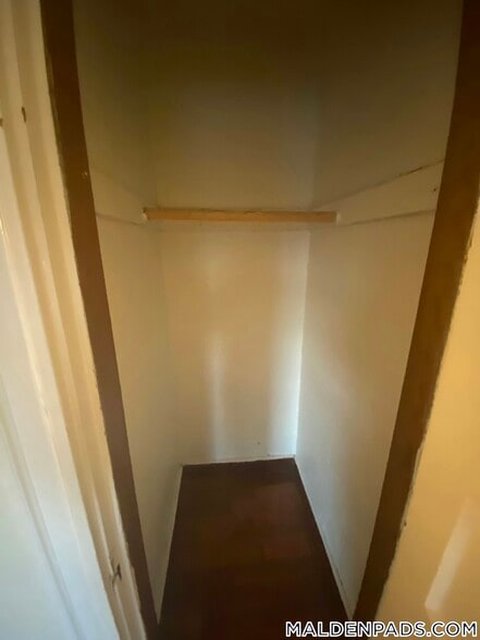 Building Photo - 40 Cedar St