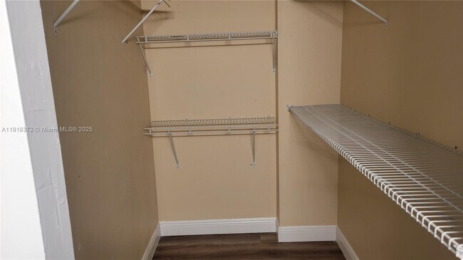 Building Photo - 3841 Environ Blvd