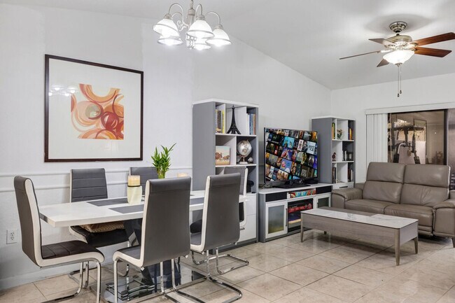 Building Photo - 5310 SW 138th Pl