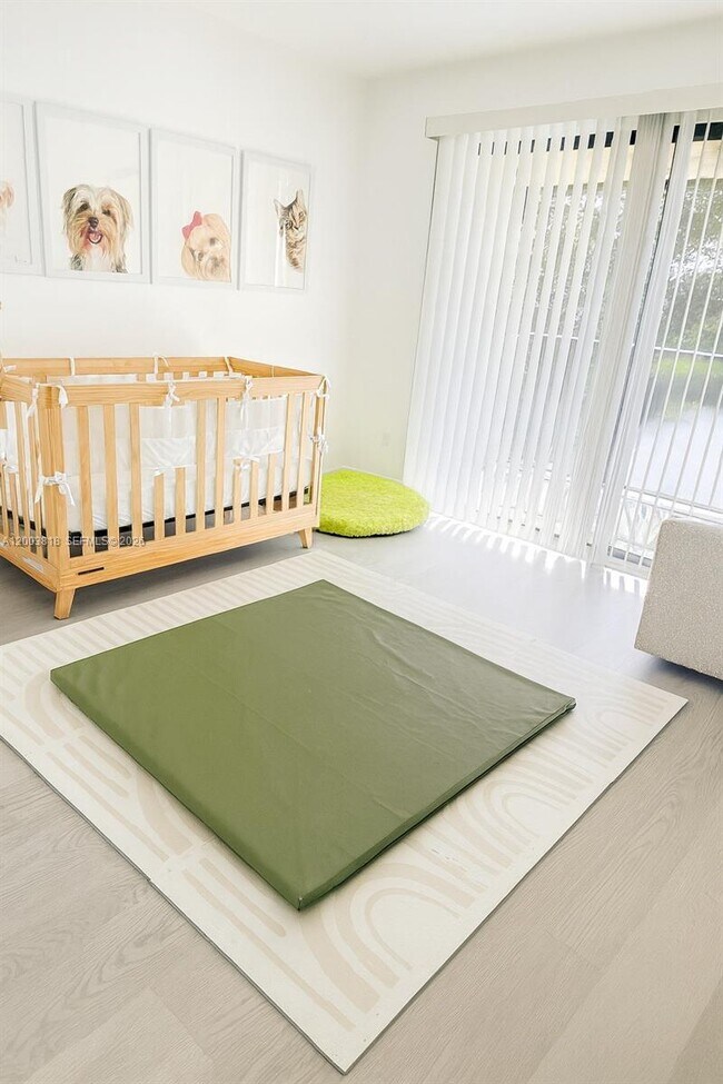 Building Photo - 8308 N Coral Cir