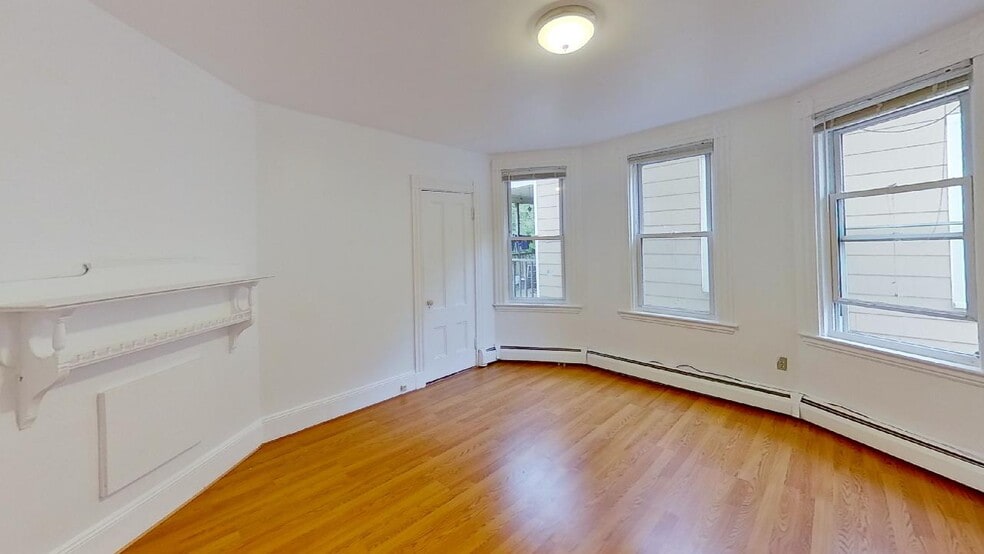 Bedroom - 60 Calumet St