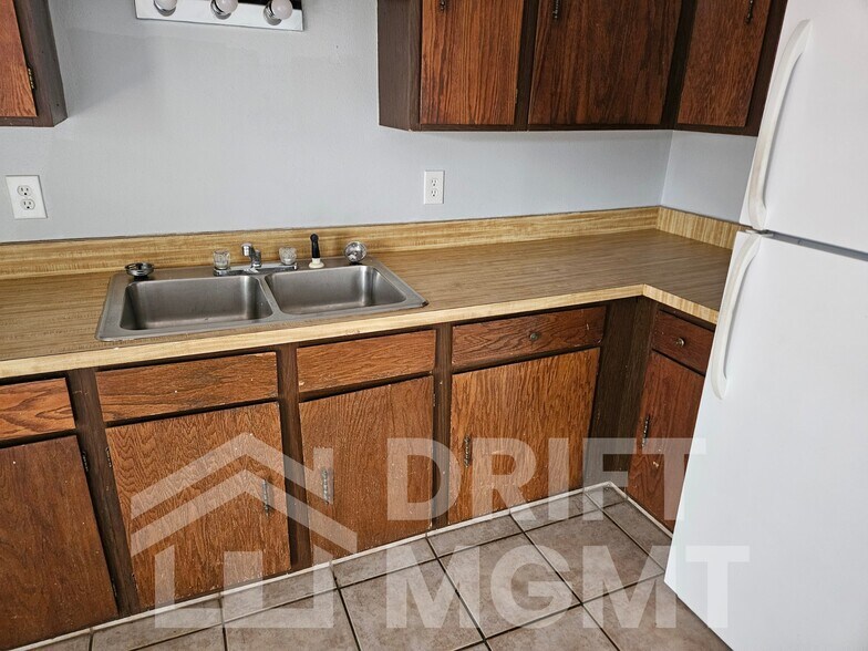 Building Photo - 35 S 100 W