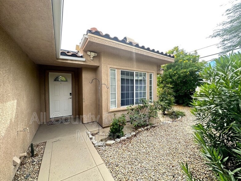 Building Photo - 66613 San Diego Dr