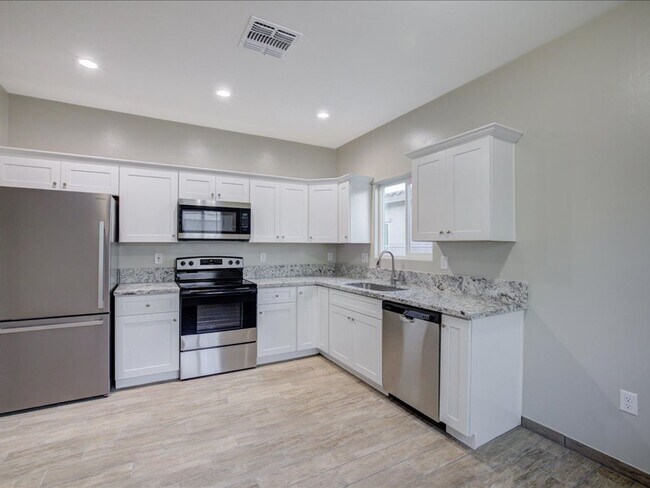 Building Photo - Brand new build, never before lived in! Ne...