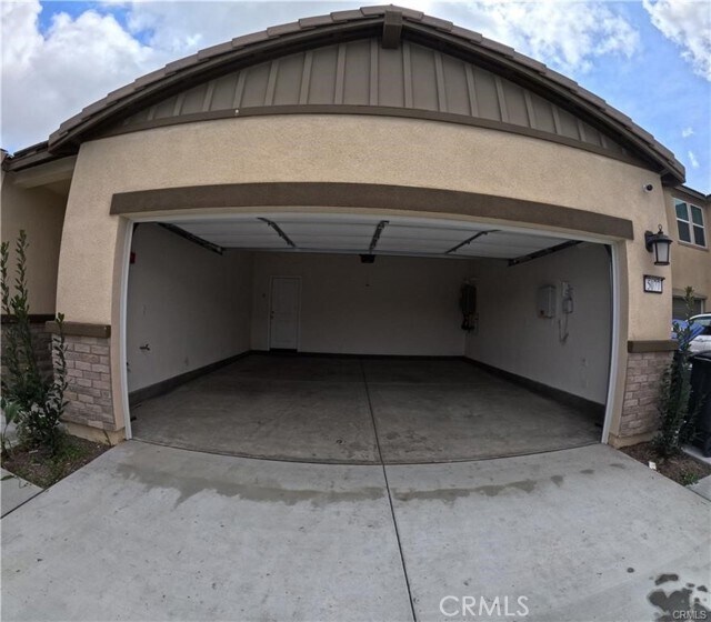 Building Photo - 5077 Hoss Cir