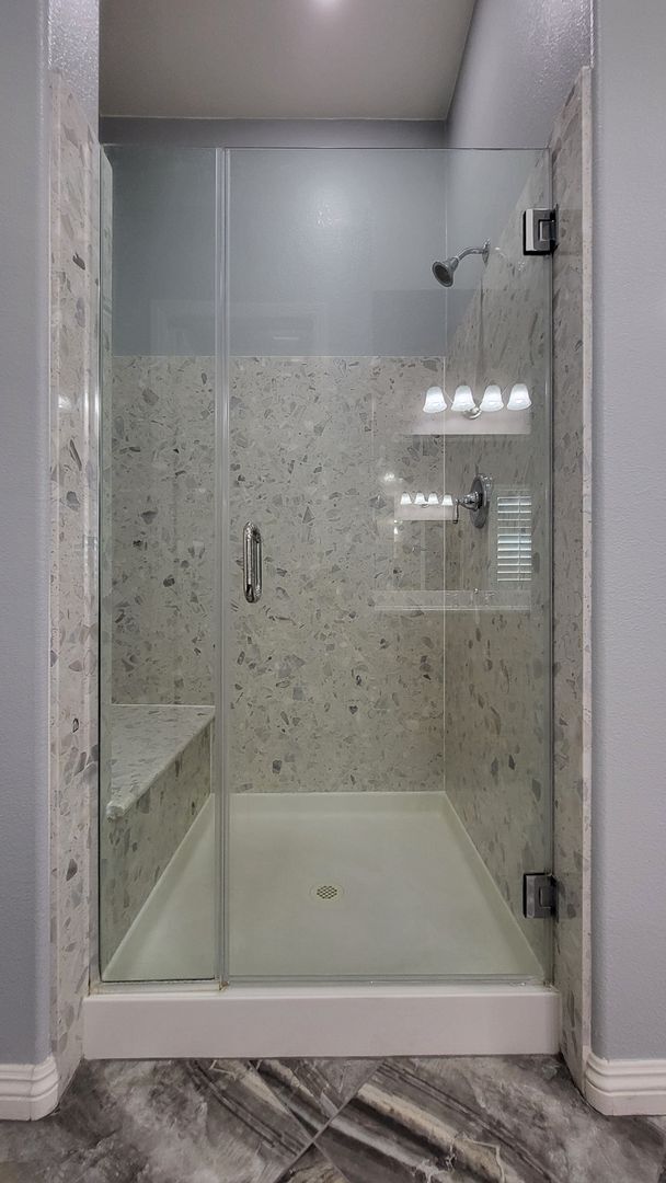 Building Photo - 5 bedroom, 4 bathroom home with a Casita