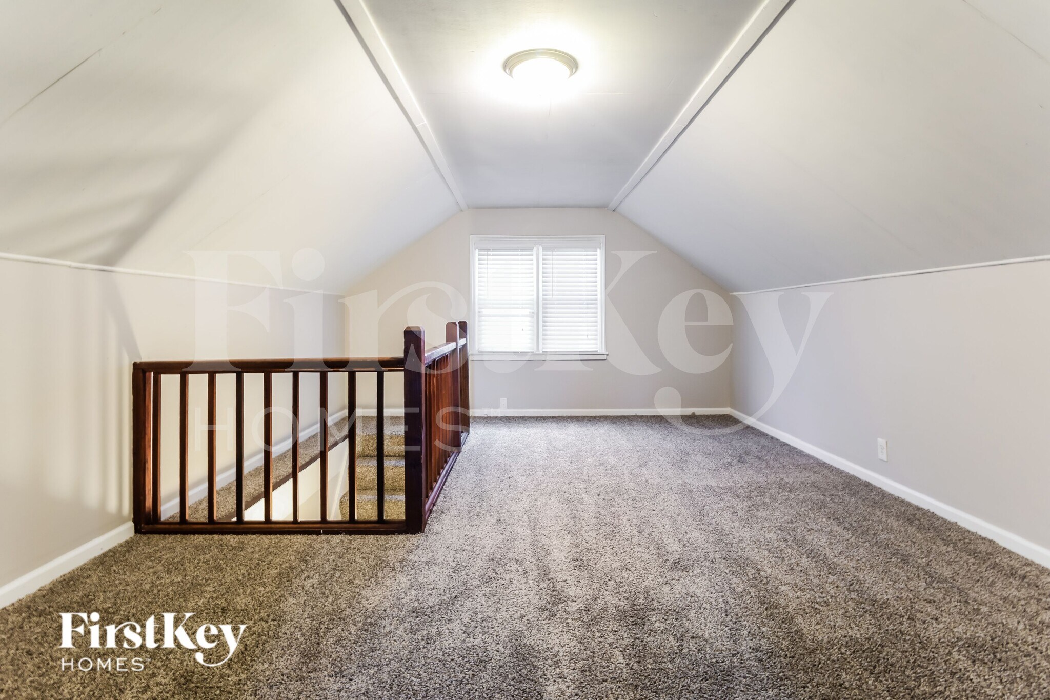 Building Photo - 641 Dixie St