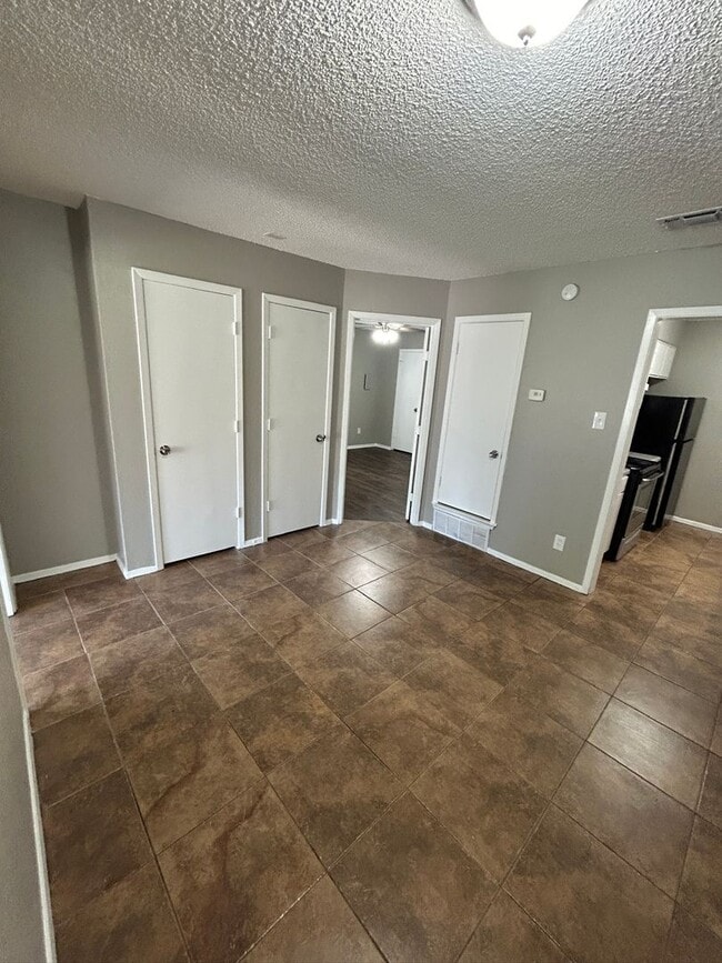 Building Photo - 1701-1703 Georgia St.