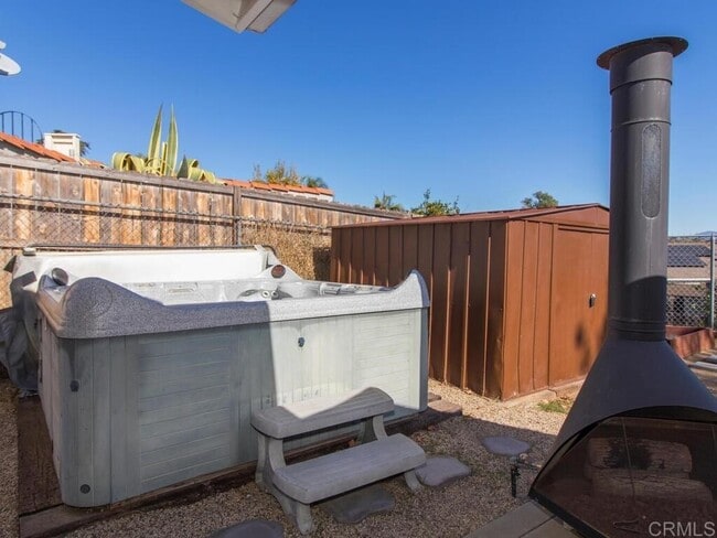 Building Photo - 648 Morro Rd