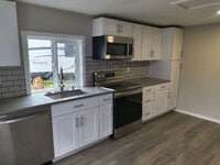 Building Photo - 9035 SE Division St