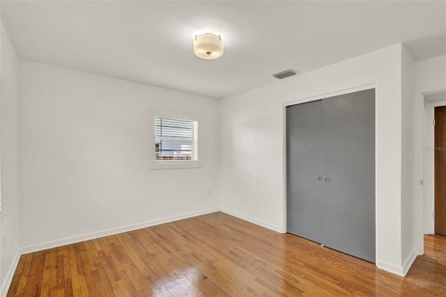 Building Photo - 3345 Lila Dr
