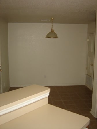 Building Photo - 326 N 10th St