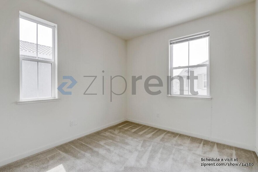 Building Photo - 1830 Yellowwood Ave