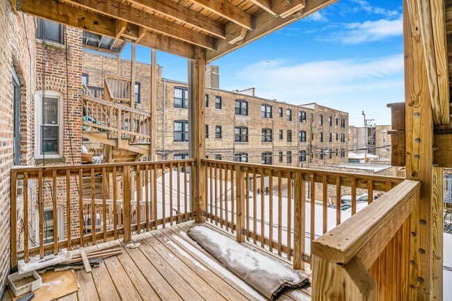 Building Photo - 1707 W Wallen Ave